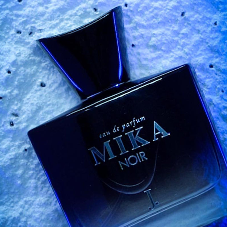 MIKA NOIR